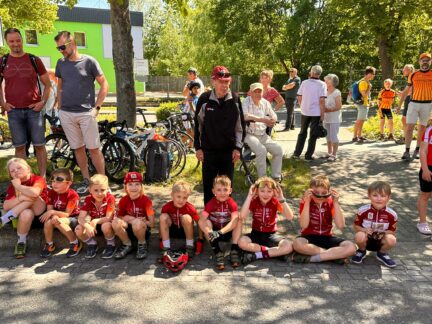 Finsterwalde Die U11 Anfänger mit Trainer Klaus Wagner