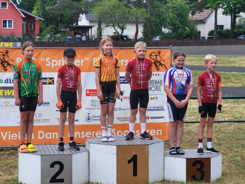 Fredersdorf I U11m 1 Platz Jasper Walther 2 Platz Levin Arendt 3 Platz Theodor Pühs