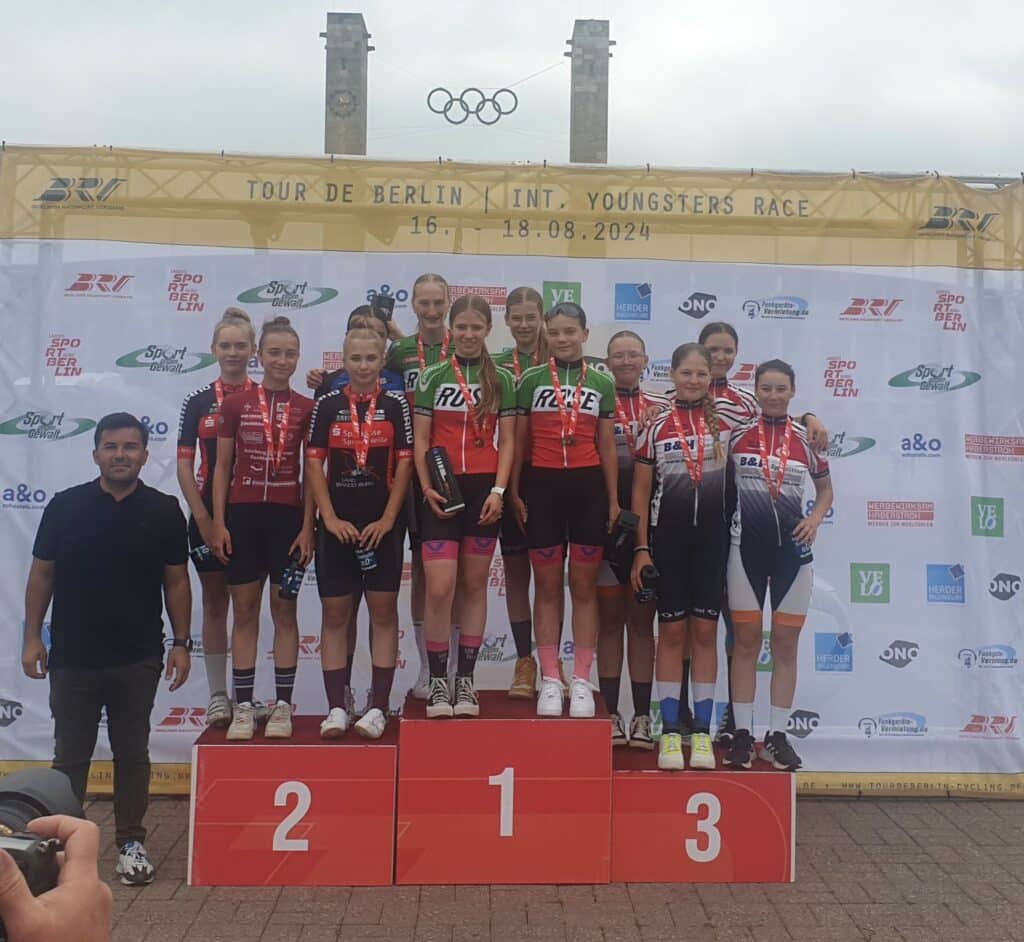 TdB U15w 2 Platz Mannschaftswertung mit Leni Deneke